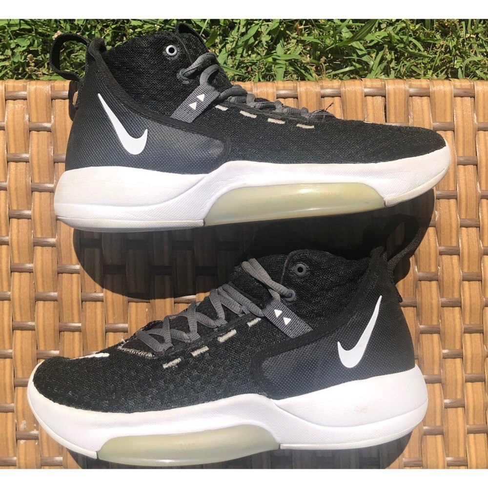 Vintage 2010s Nike Zoom Rize Team Black Basketball Sneakers Size 7 BQ5468-001